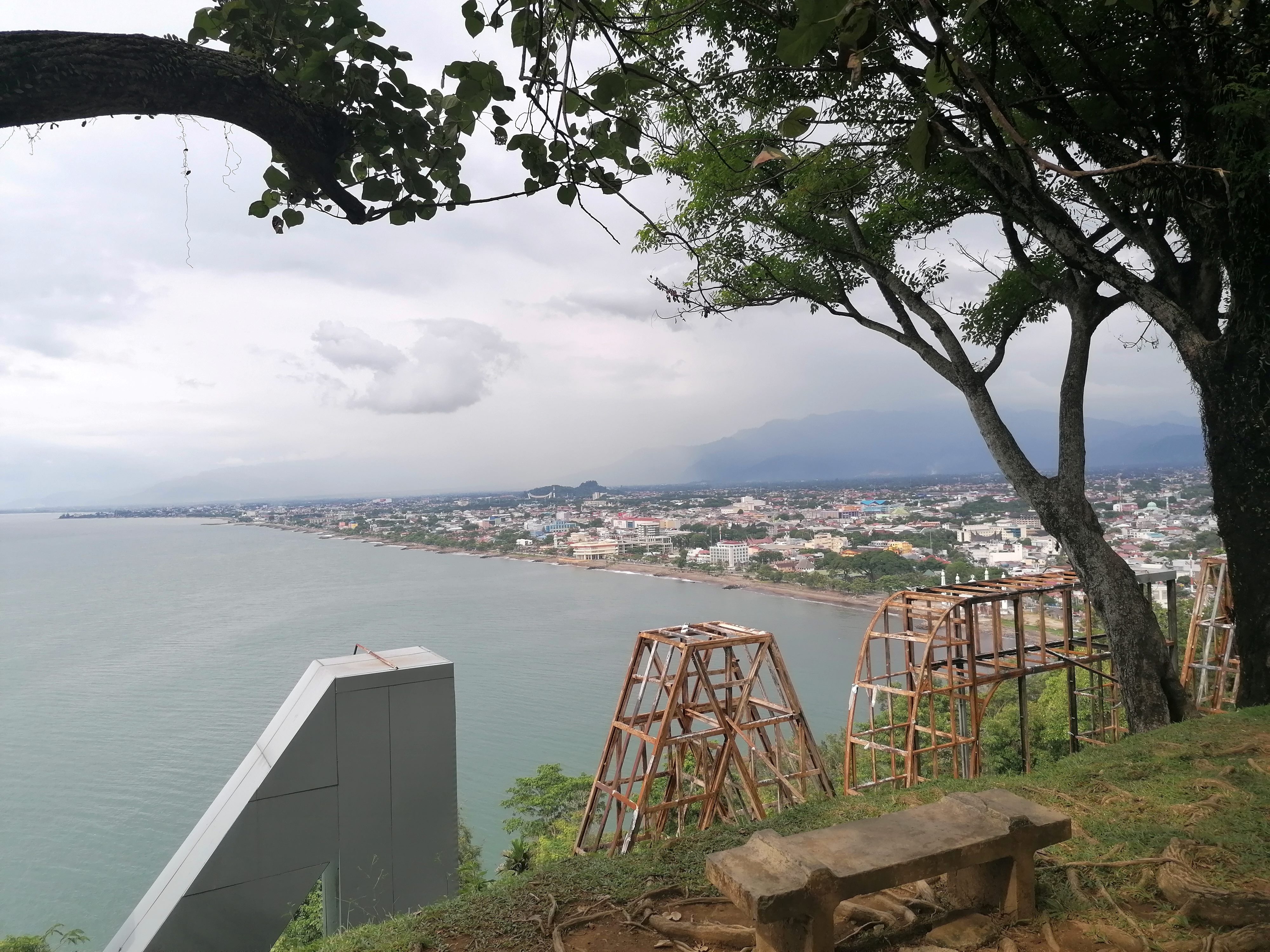 Gunuang Padang_Padang.jpg